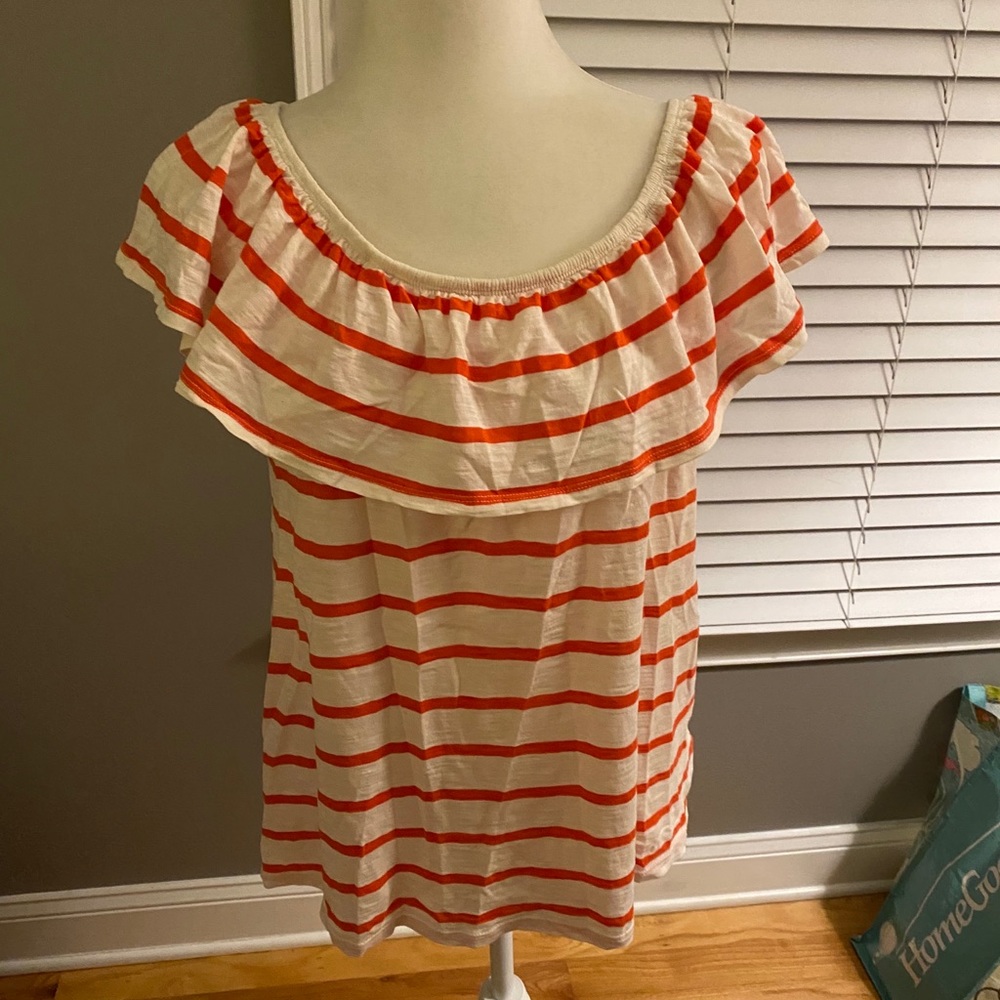 Top. Cute striped off shoulder Top. Sz S/P
